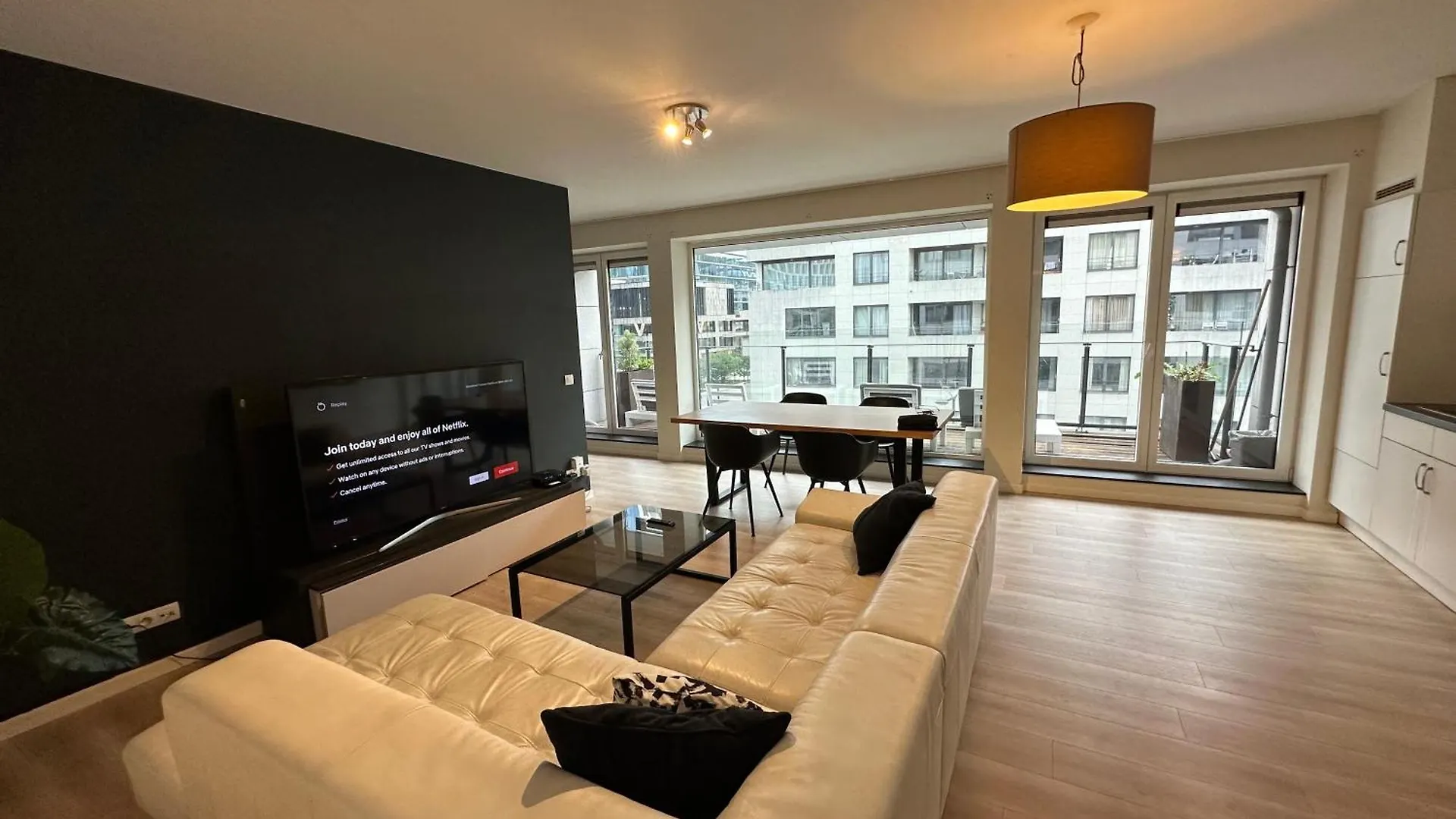 3 Bedroom Apartment In City Center With Balcony View Brussels 0*,  Belgium